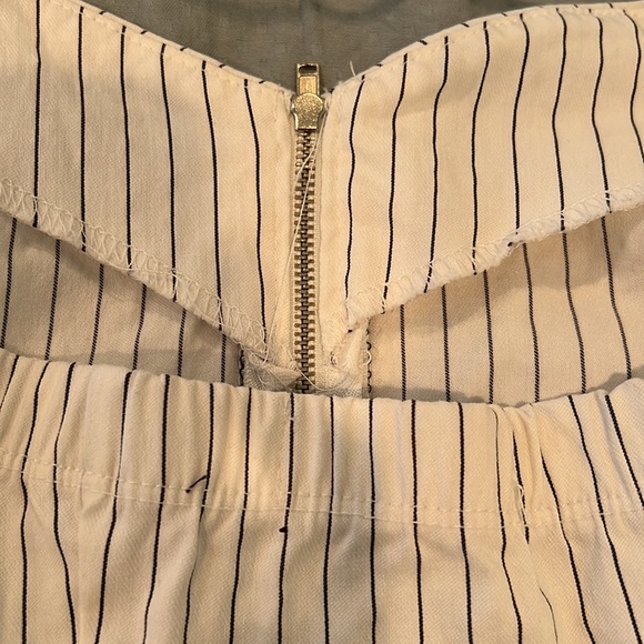 Sabora Black and White Woman’s Romper Size Medium - Picture 9 of 12